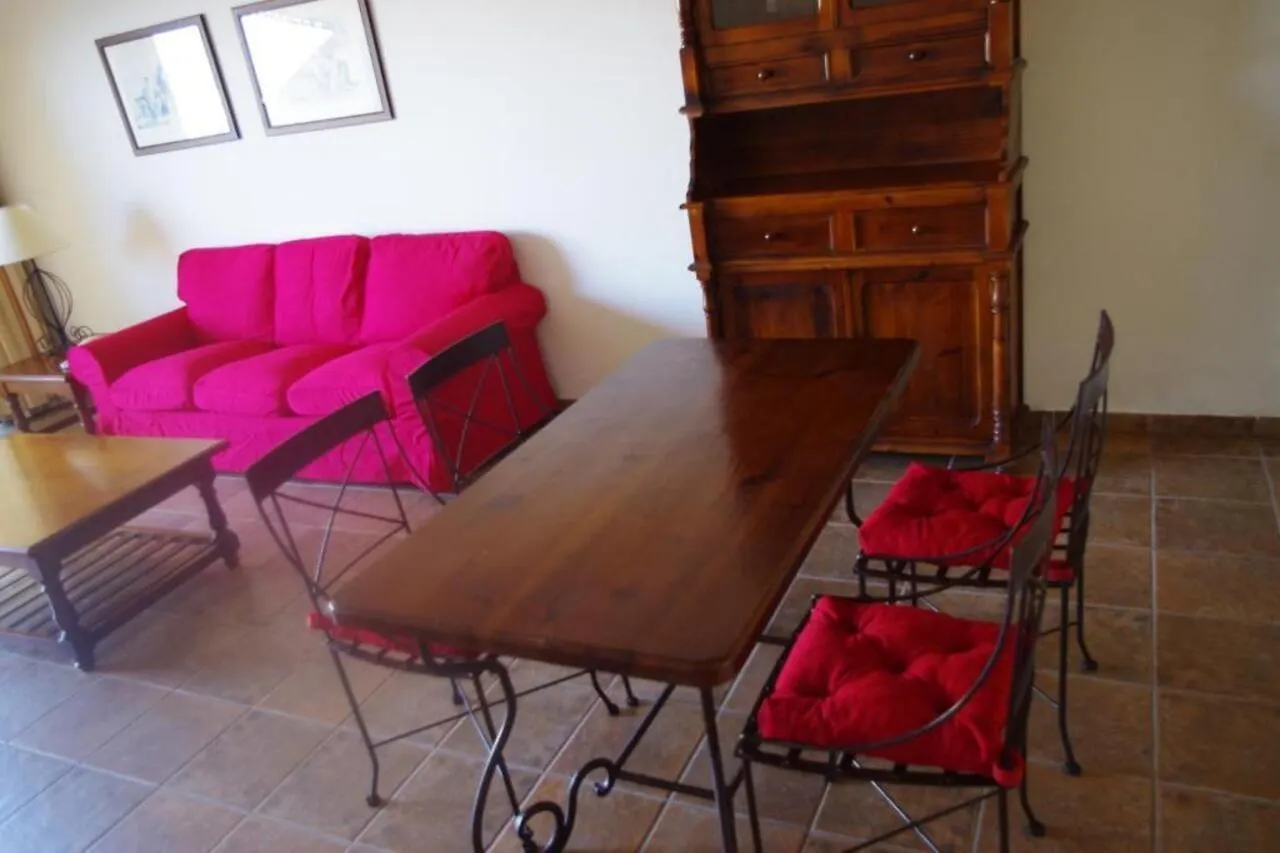 Playa De Los Roques Apartamentos Лос-Реалехос
