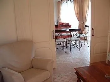Апартаменты Playa De Los Roques Apartamentos Лос-Реалехос