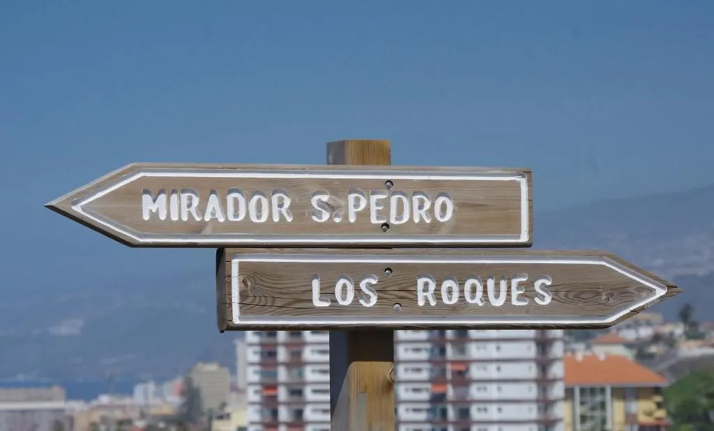 Апартаменты Playa De Los Roques Apartamentos Лос-Реалехос